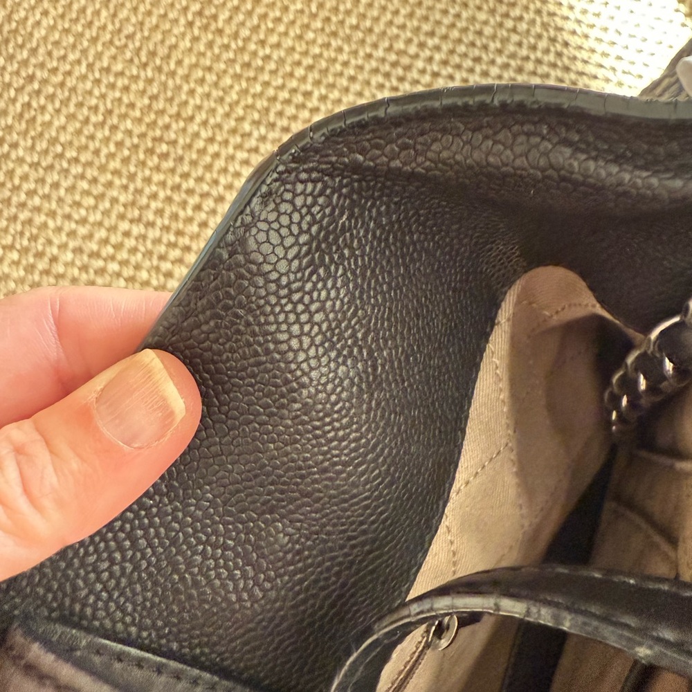 CHANEL Black Quilted Leather Bag with Silver Logo - Picture 9 of 9